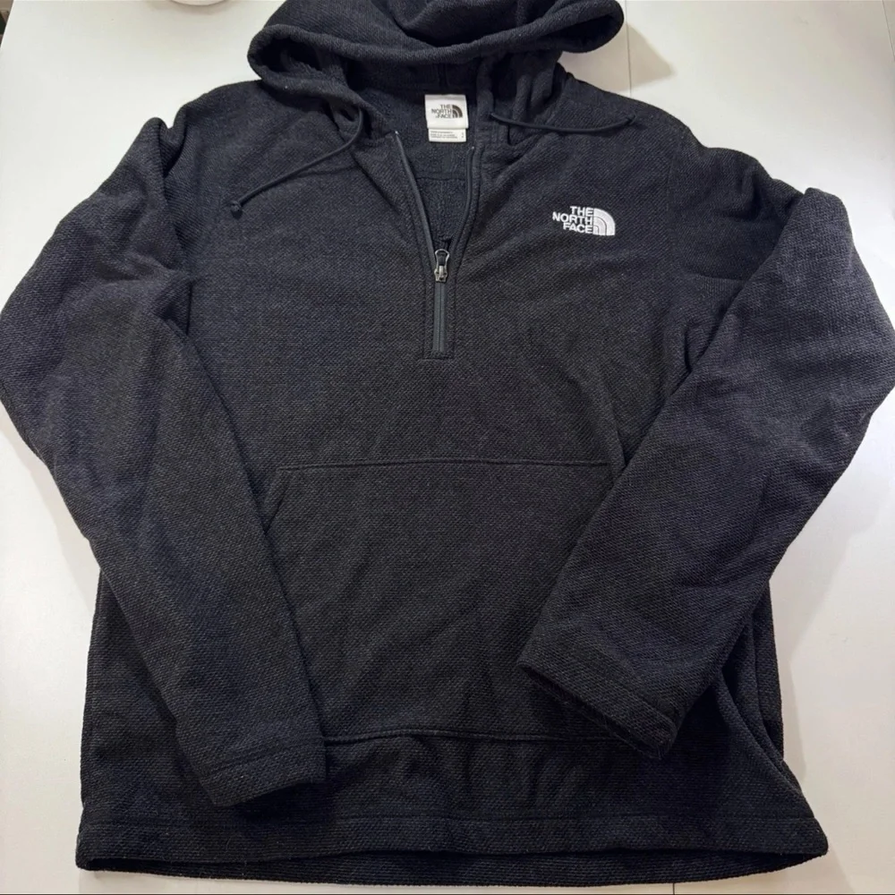 THE NORTH FACE Men’s Small Textured Cap Rock 1/4 Zip Hoodie Black Athleisure